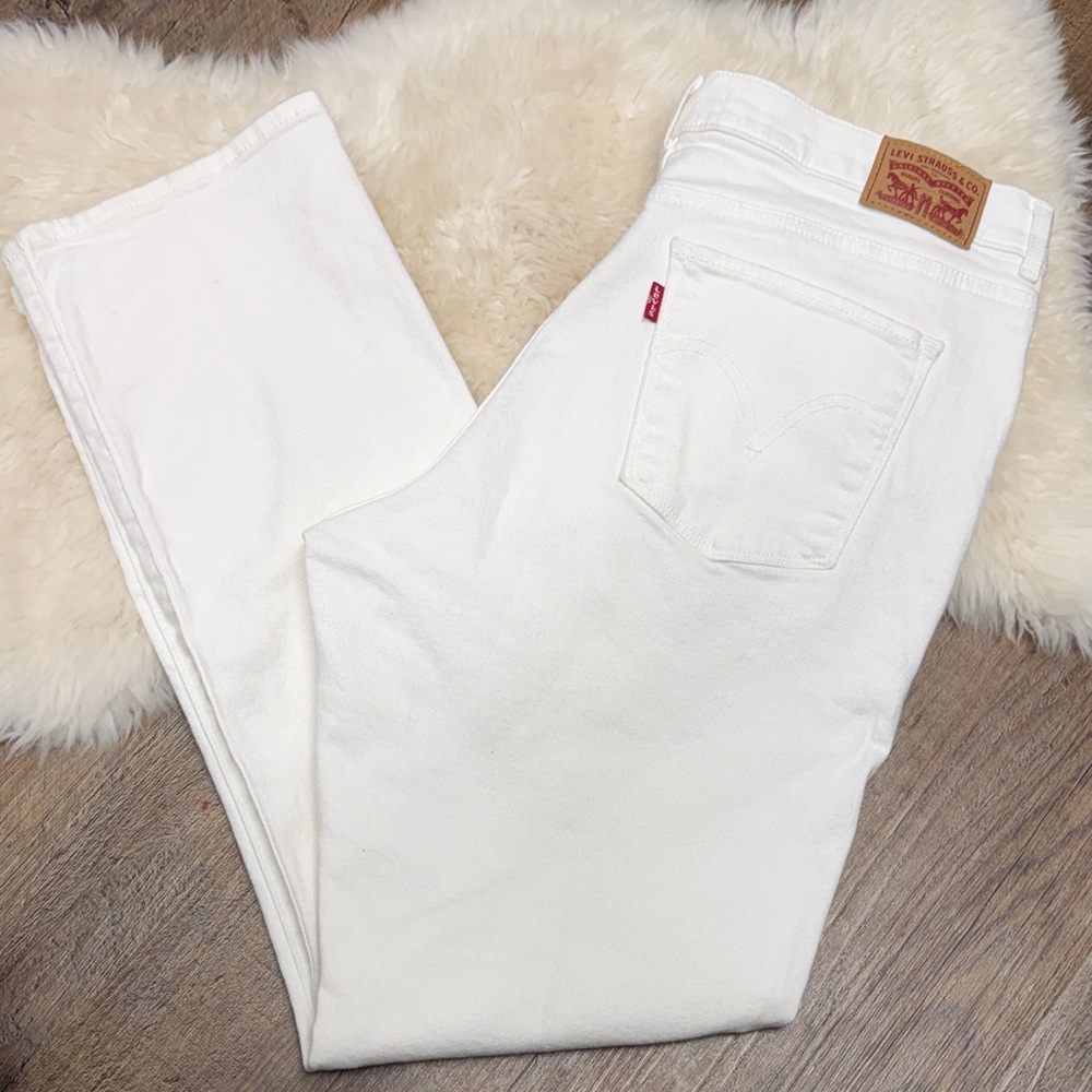 Levi’s Women's White High-Rise classic Straight Jeans size 32